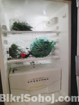 Walton 176 lt Refegrator